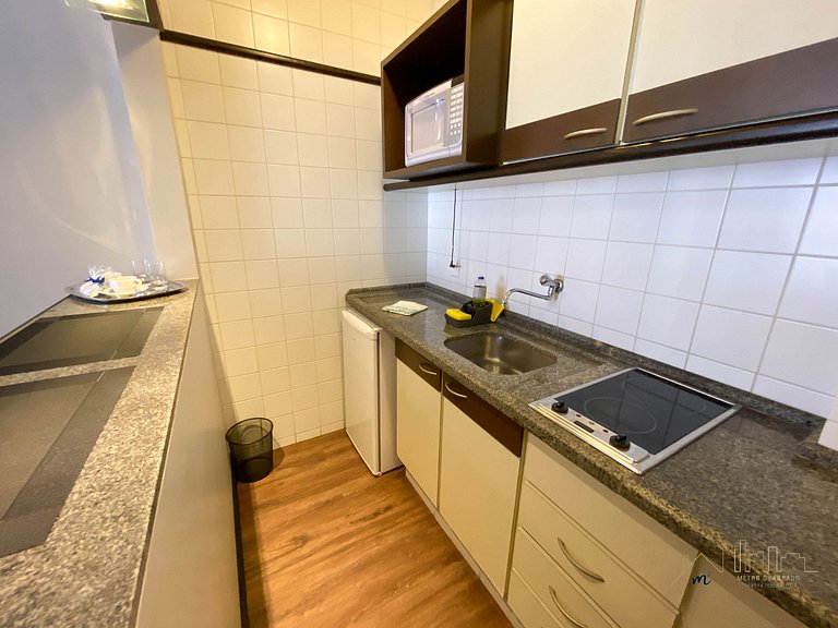6.7 Flat em cond. com estrutura de Hotel