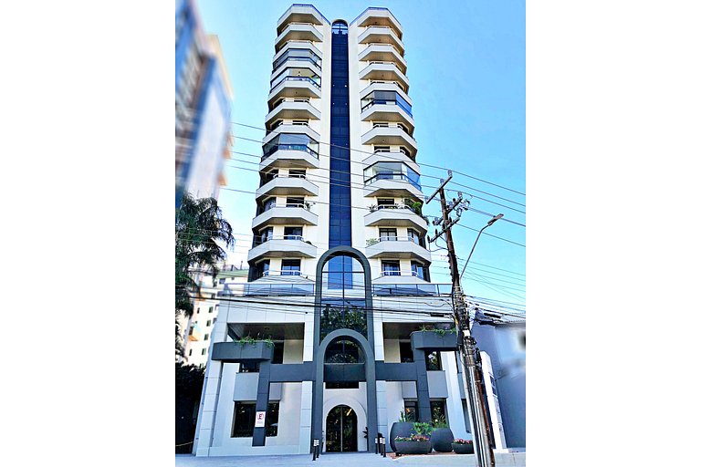2.5 - Apartamento próximo à Ponte Hercílio Luz