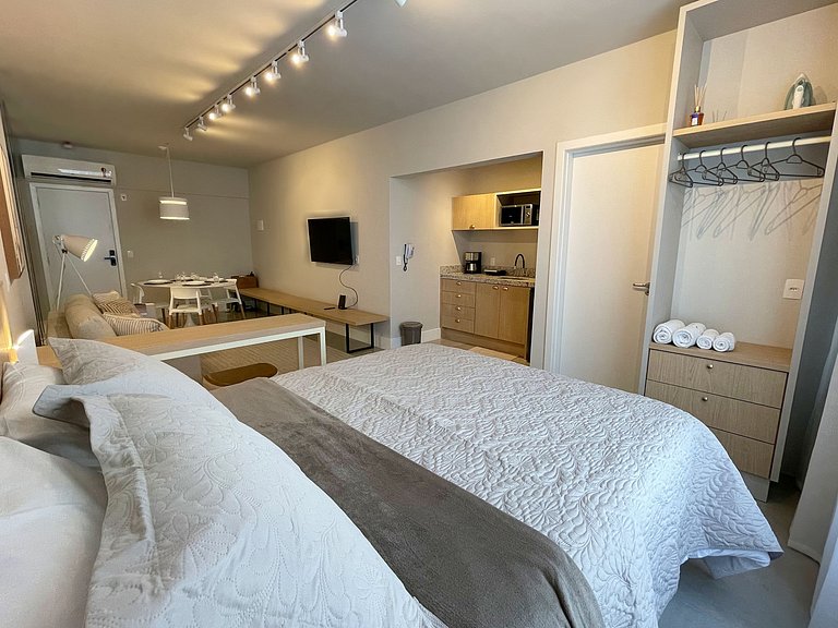 VA604 - Studio Moderno e Elegante | Centro de Floripa