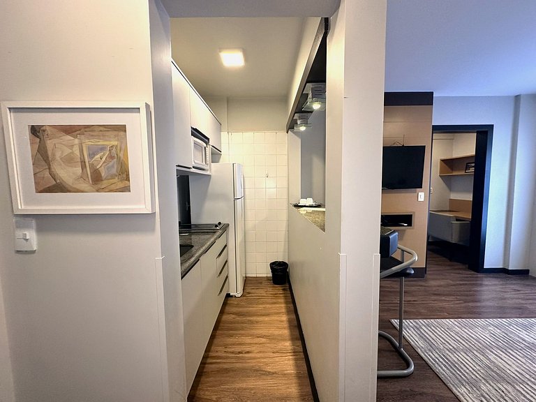 5.8 - Flat confortável prox. à av. Beira-Mar Norte