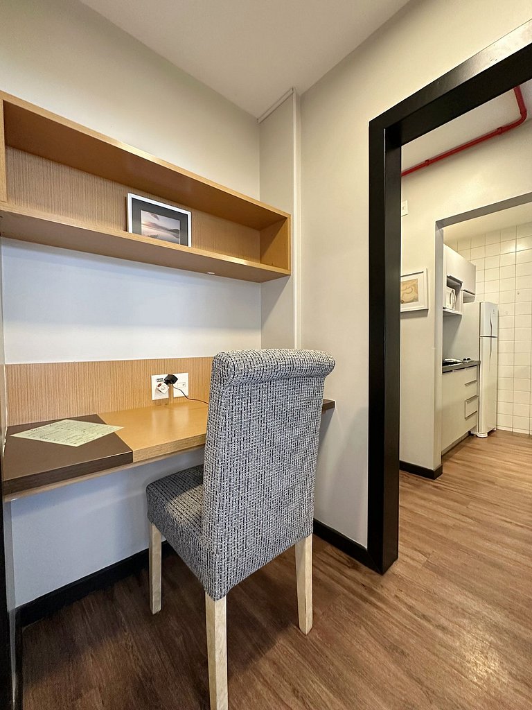 8.4 Lindo Flat com vista parcial para o mar
