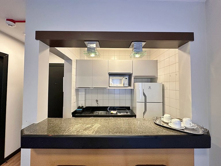 8.4 Lindo Flat com vista parcial para o mar