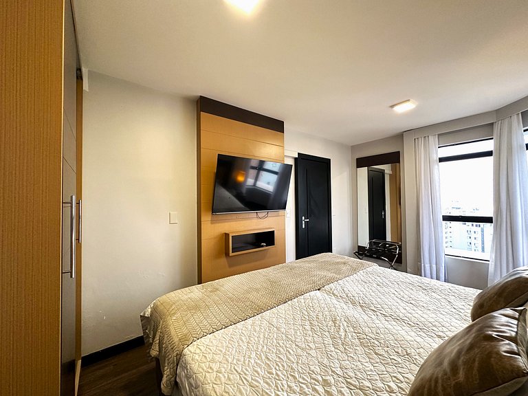 9.7 Flat com vista parcial para o mar