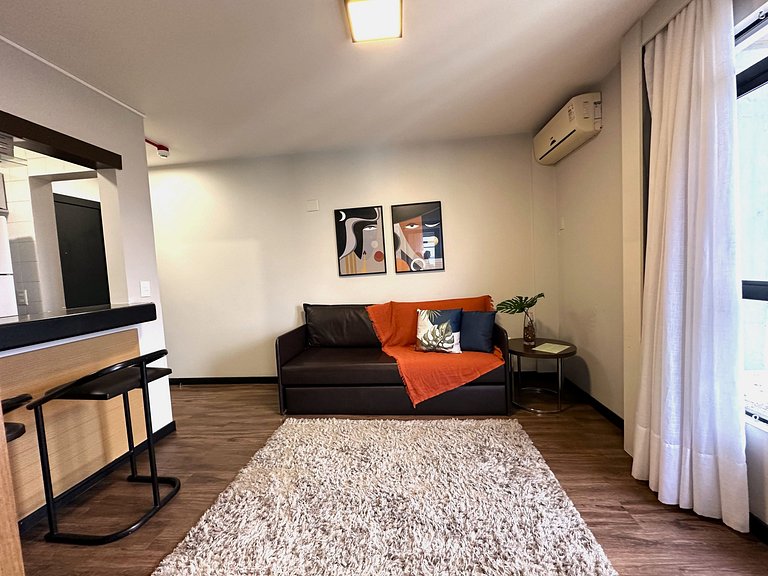 9.7 Flat com vista parcial para o mar