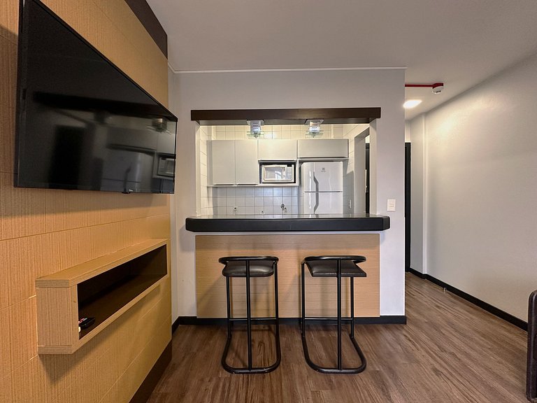 9.7 Flat com vista parcial para o mar
