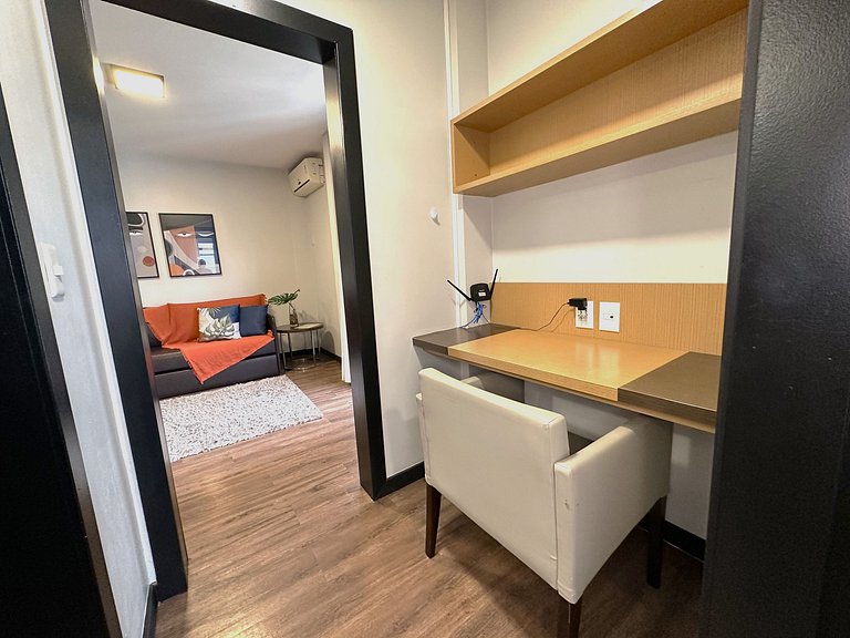9.7 Flat com vista parcial para o mar