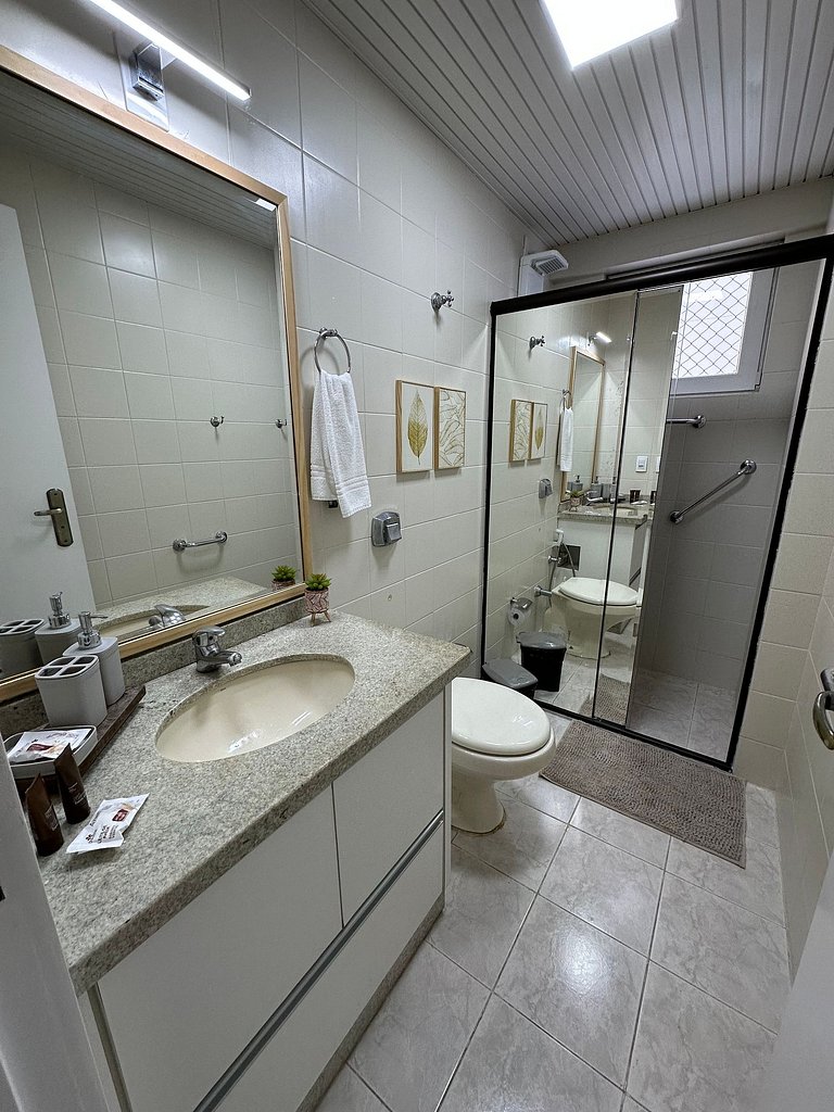 7.4 Apto moderno e mobiliado no Centro de Floripa