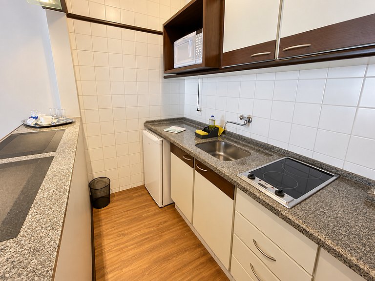 6.7 Flat em cond. com estrutura de Hotel