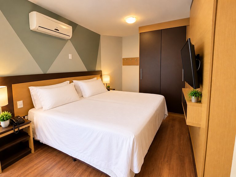 6.7 Flat em cond. com estrutura de Hotel