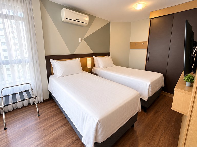6.7 Flat em cond. com estrutura de Hotel