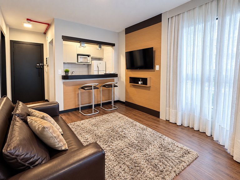 8.5 Flat charmoso com vista parcial para Ponte