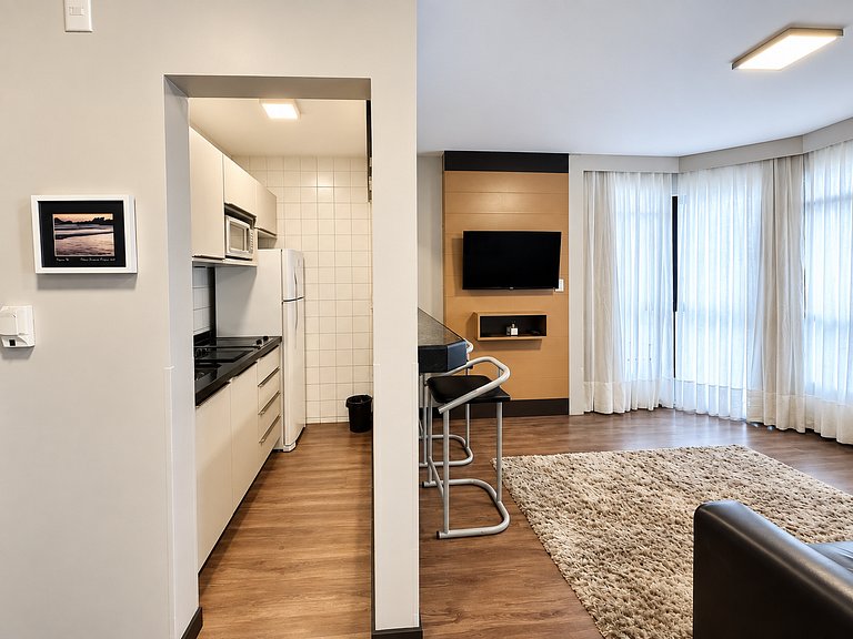 8.5 Flat charmoso com vista parcial para Ponte