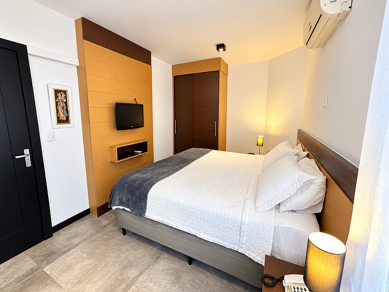 11.8 Flat moderno na melhor localização de Floripa