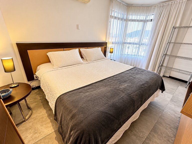 11.8 Flat moderno na melhor localização de Floripa